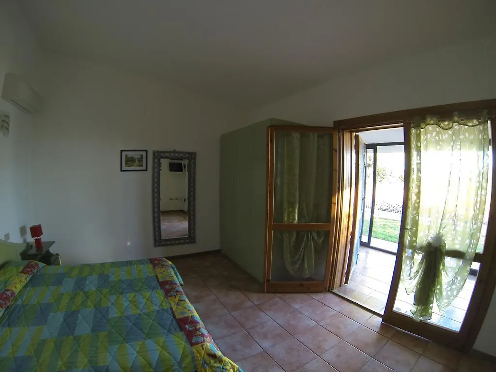 Agriturismo Gli Ulivi Hotel Castiadas 0*,  Italia